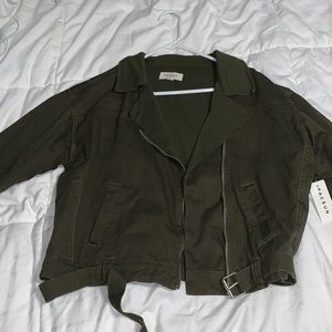 Pacsun Cargo green jacket! 🐢🥑🌱